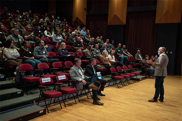 Presentation in the Weidner
